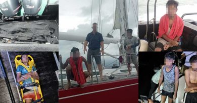 载90人偷渡船翻覆 13人获救 1女溺毙