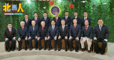 许综文：二手车价量受影响 业者应趁早脱售减风险